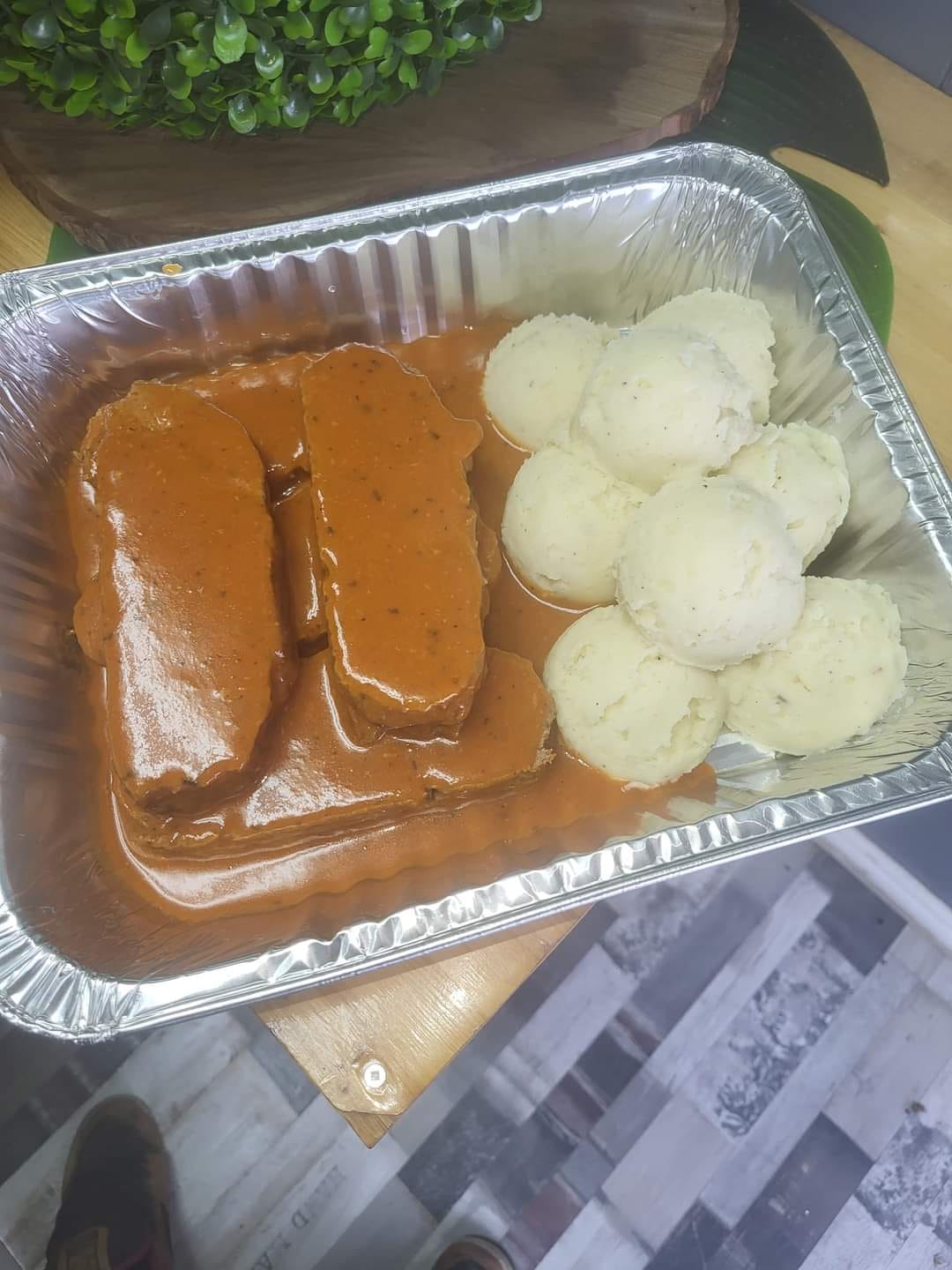 No photo description available.