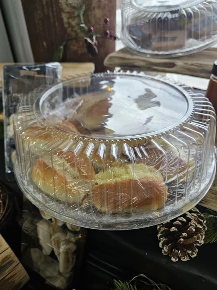 No photo description available.