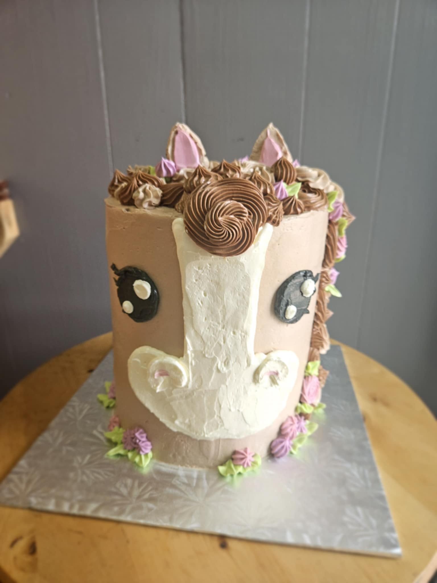 No photo description available.